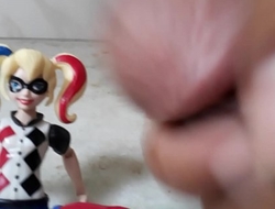 Harley Quinn figure